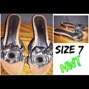 SILVER/LRG RHINESTONE WOODEN SHOES, Sz 7, NWT